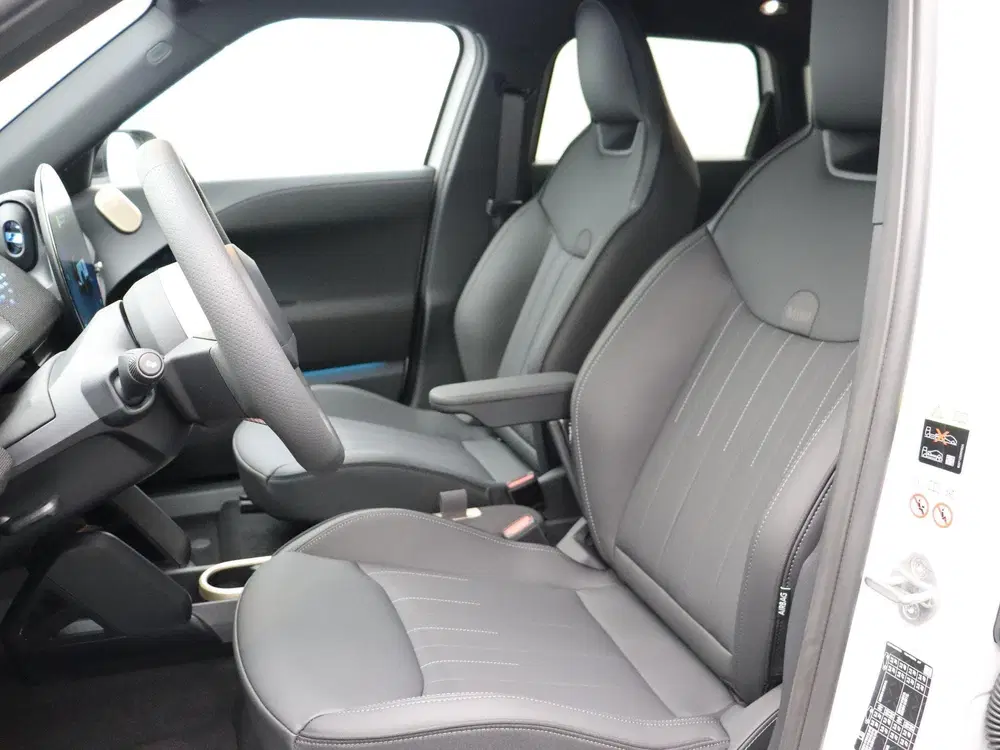 Mini Aceman SE John Cooper Works Trim uit 2026, foto 15