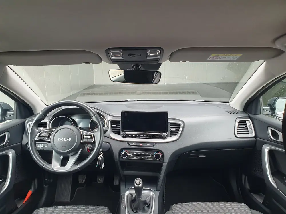 Kia Ceed 1.0 T-GDi DynamicLine NAVI uit 2024, foto 3