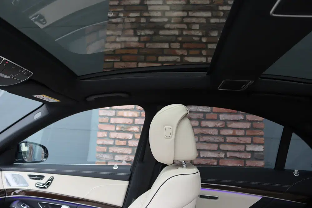 Mercedes-Benz S-Klasse 560 AMG Line Premium uit 2019, foto 4