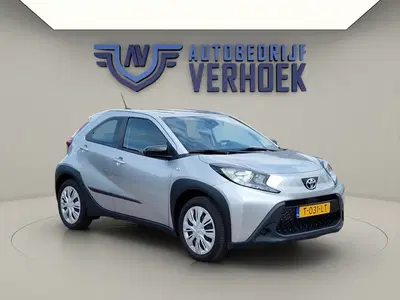 Toyota Aygo X 1.0 VVT-i MT Play Trekhaak uit 2023