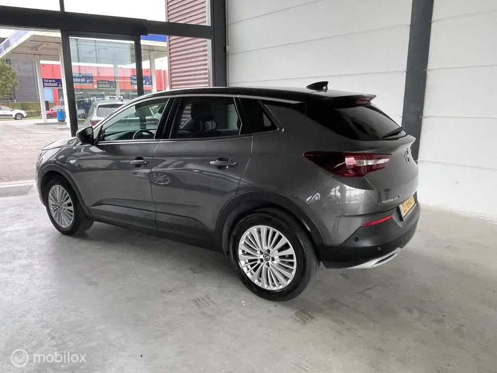 Opel Grandland X 1.2 Turbo Business Executive uit 2019, foto 3