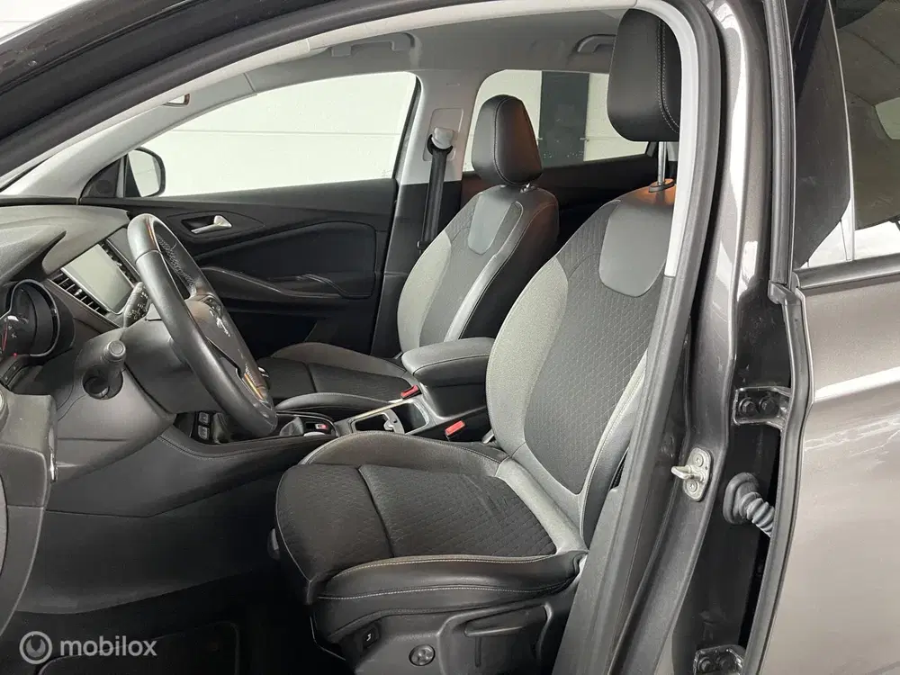 Opel Grandland X 1.2 Turbo Business Executive uit 2019, foto 7