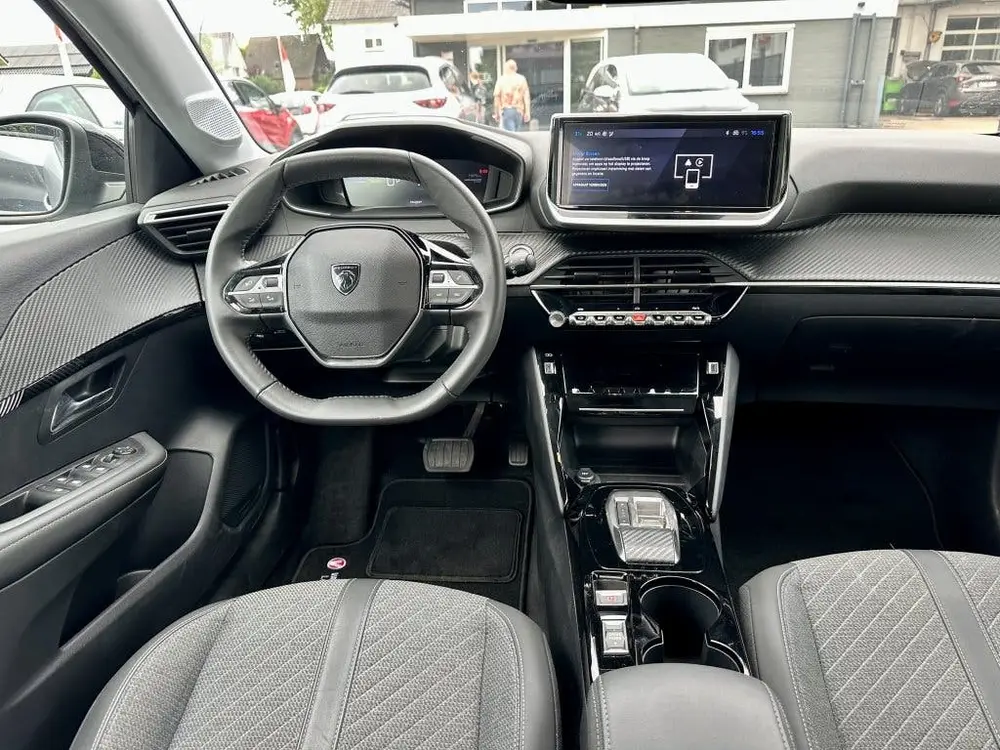 Peugeot 208 Allure 51 kWh EV Cruise Carplay Bluetooth uit 2025, foto 3