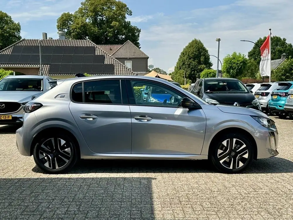 Peugeot 208 Allure 51 kWh EV Cruise Carplay Bluetooth uit 2025, foto 8