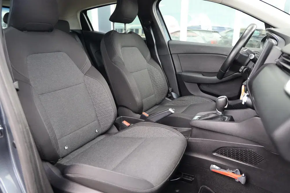 Renault Clio 1.6 E-Tech Hybrid 140 Business Zen uit 2021, foto 18