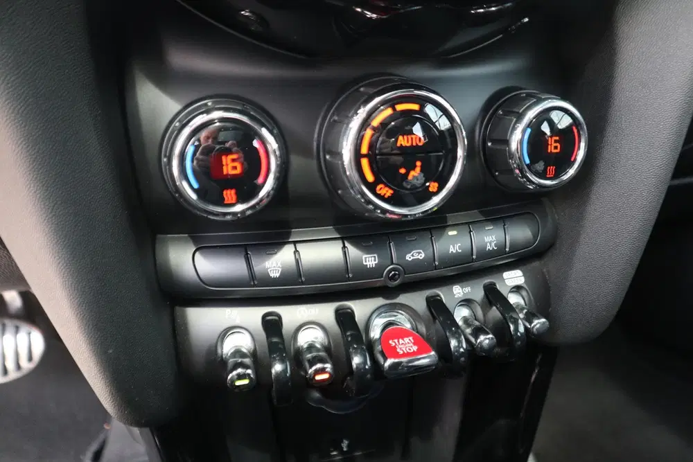 Mini John Cooper Works 1.5 John Cooper Works uit 2021, foto 14