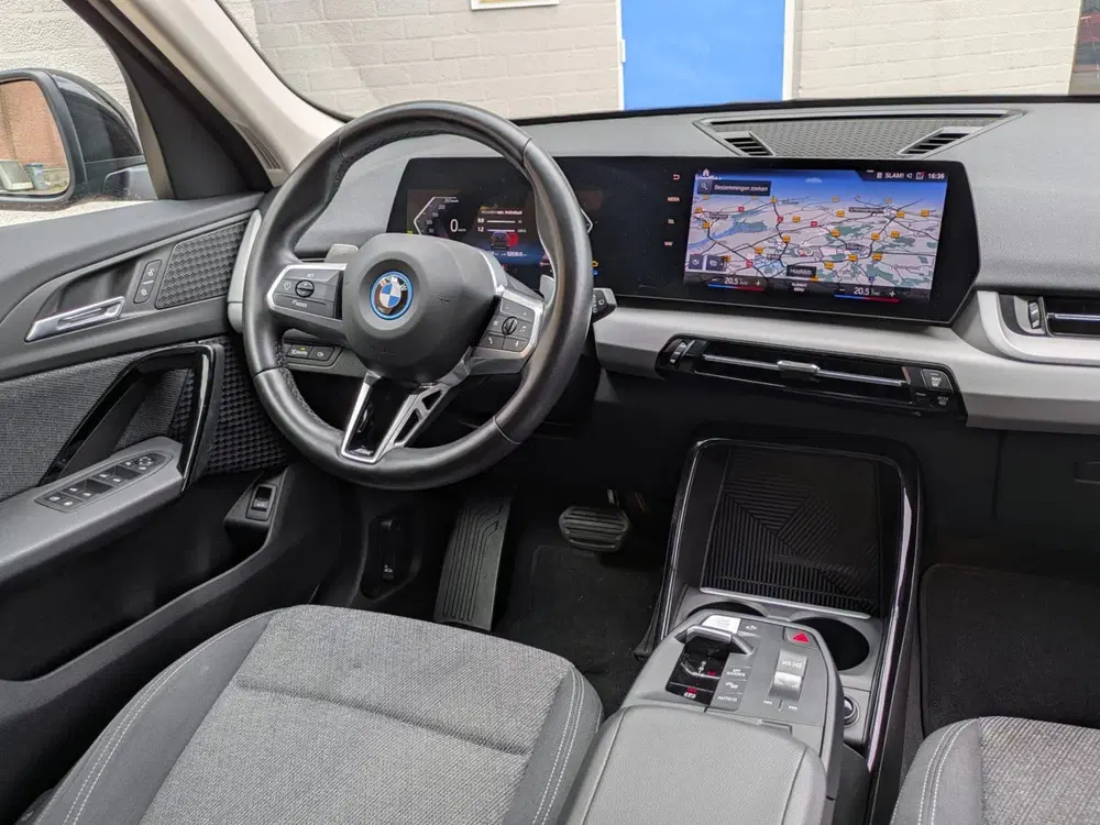 BMW X1 XDrive25e uit 2022, foto 4