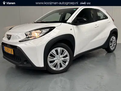 Toyota Aygo X 1.0 VVT-i MT Play APPLE CARPLAY uit 2024