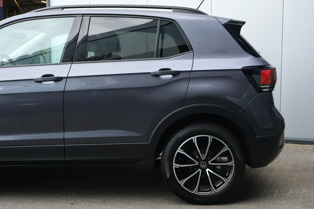Volkswagen T-Cross 1.0 TSI Life Edition / Stoelverwarming / uit 2024, foto 5