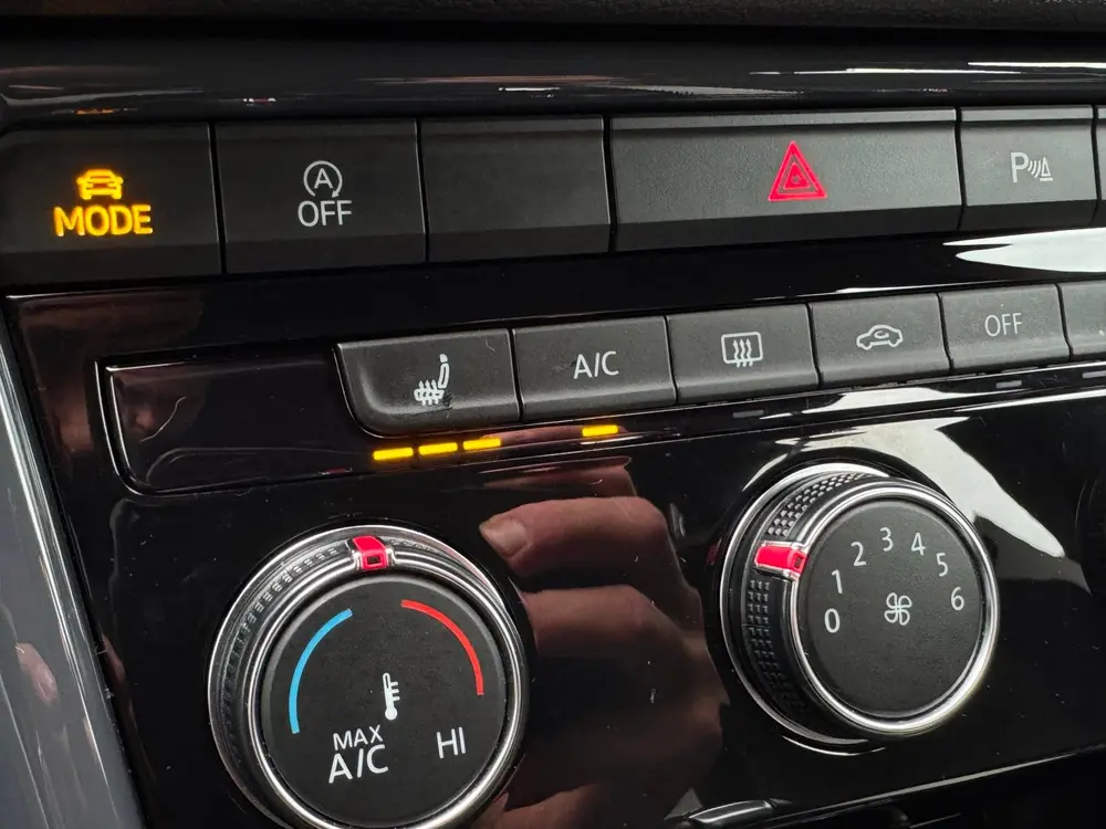 Volkswagen T-Roc 1.5 TSI Sport Business R Line | Carplay App uit 2019, foto 8