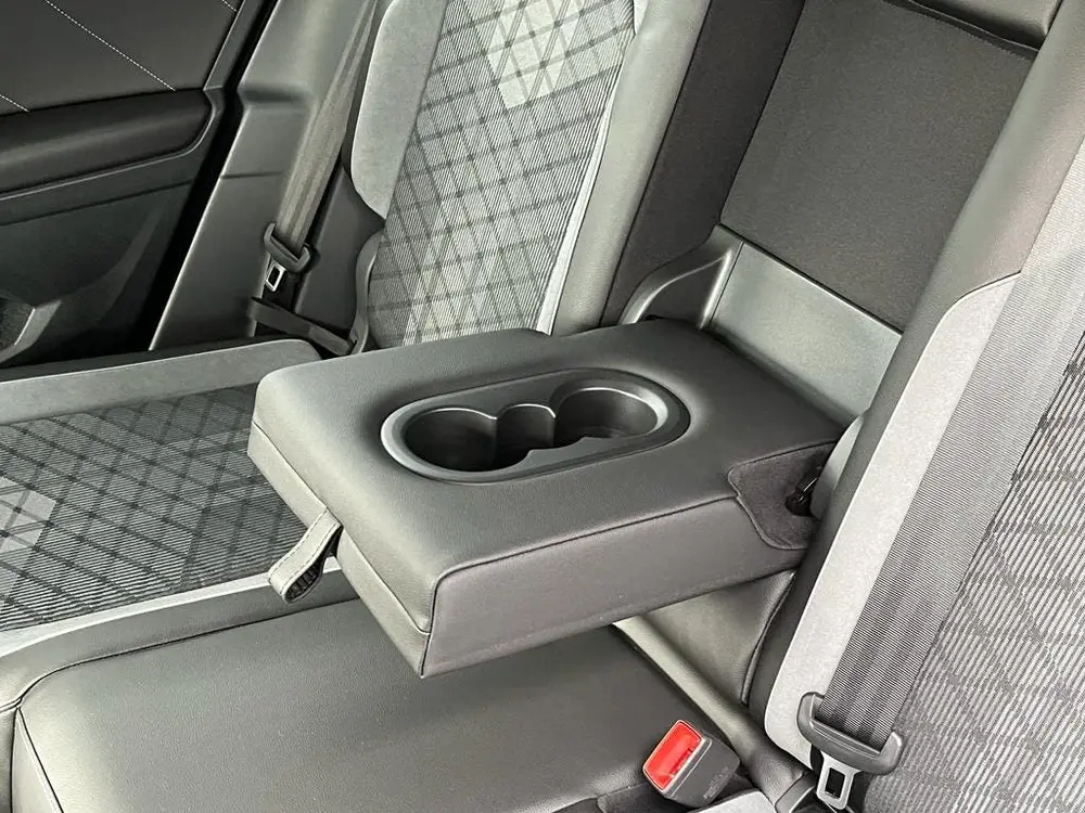 Volkswagen Tiguan 1.5 150pk DSG R-Line Business+ Black Style uit 2021, foto 13