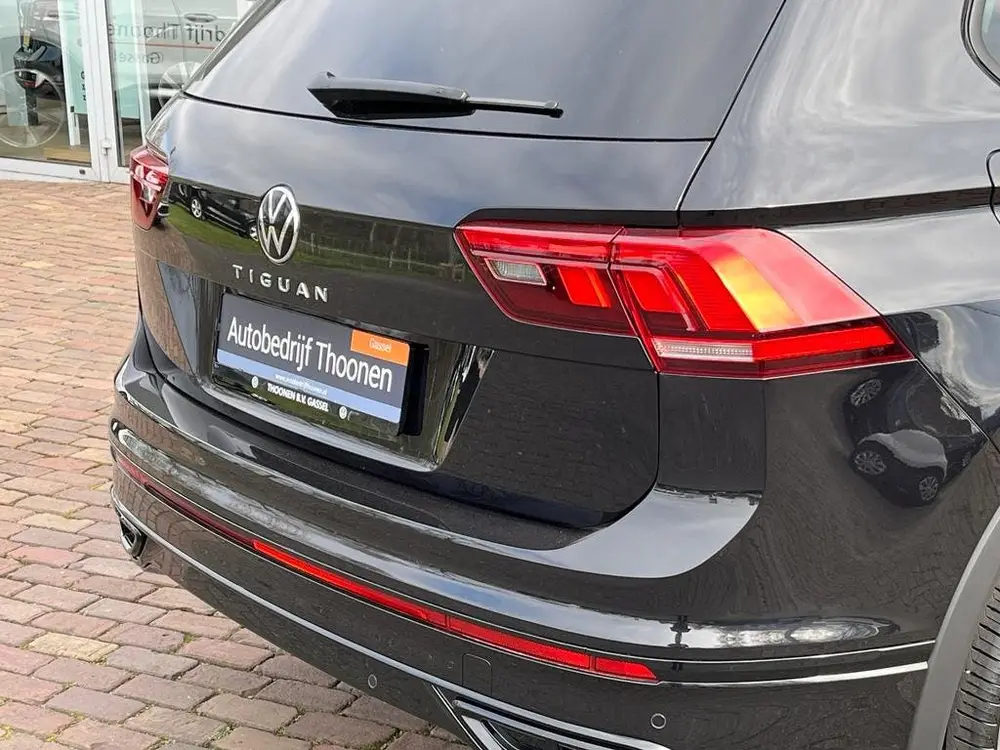 Volkswagen Tiguan 1.5 150pk DSG R-Line Business+ Black Style uit 2021, foto 7