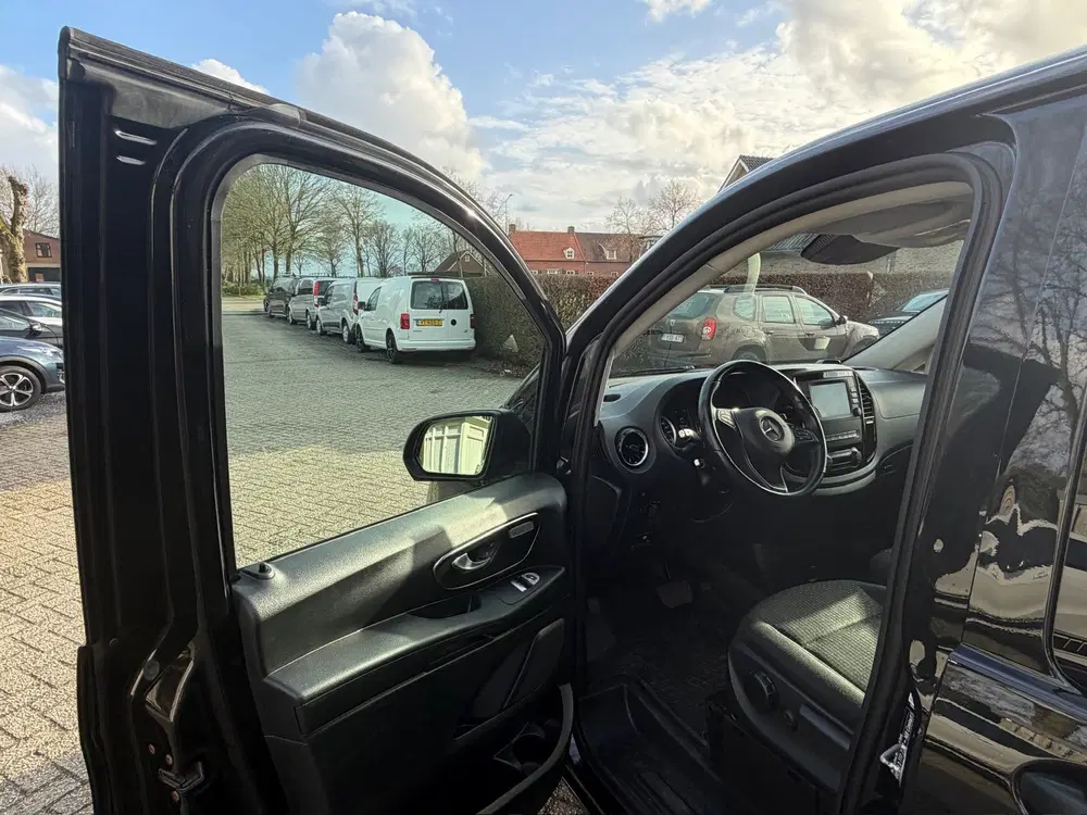 Mercedes-Benz Vito 116 CDI XXL DC 2x Schuif 6-Persoons-Grijs uit 2021, foto 13