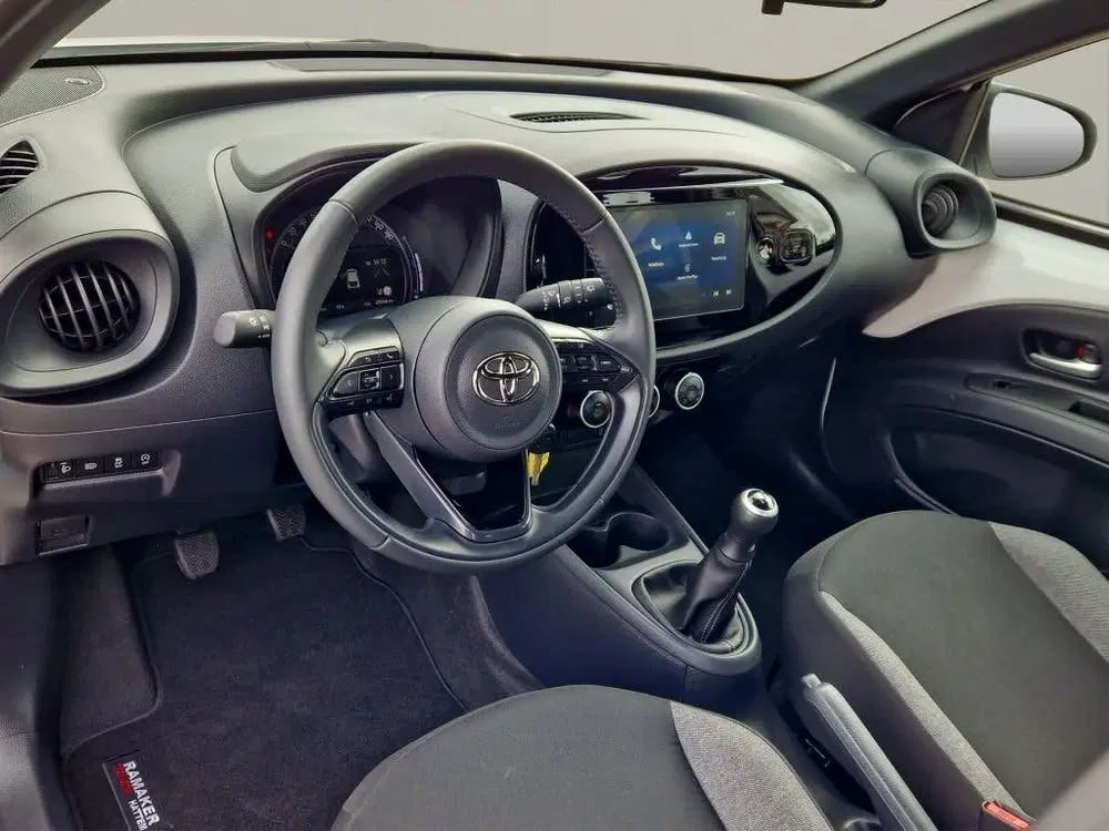 Toyota Aygo X 1.0 VVT-i MT Play NL Auto uit 2024, foto 2