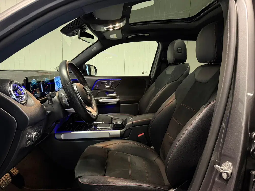 Mercedes-Benz GLB 200 Business Solution AMG Panodak Camera K uit 2022, foto 10