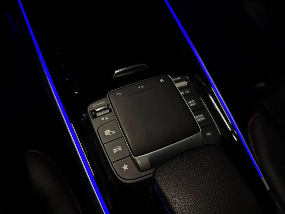 Mercedes-Benz GLB 200 Business Solution AMG Panodak Camera K uit 2022, foto 15
