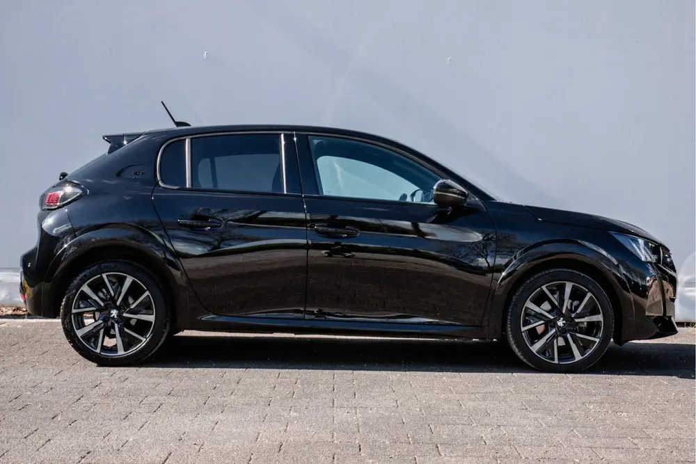 Peugeot 208 1.2 PureTech 100pk GT Sportstoelen uit 2023, foto 9