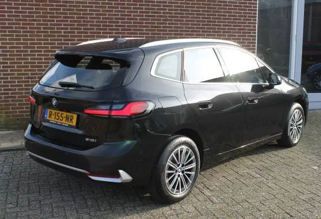 BMW 2-serie 218i 136pk Aut uit 2022, foto 3