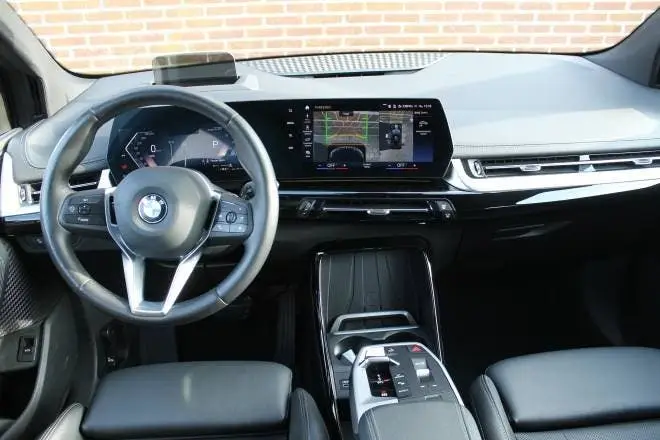 BMW 2-serie 218i 136pk Aut uit 2022, foto 7