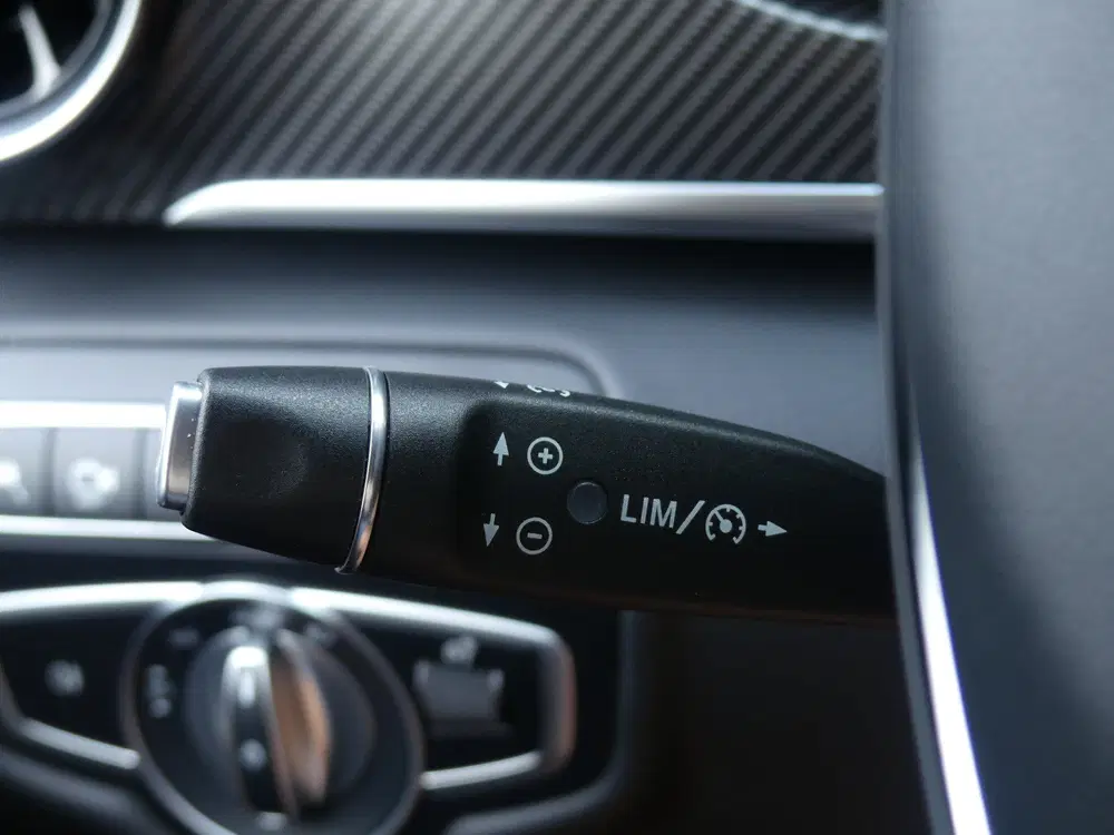 Mercedes-Benz V-Klasse 300d L2 Exclusive AMG Dubbel Cabine L uit 2022, foto 12
