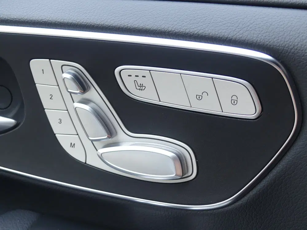 Mercedes-Benz V-Klasse 300d L2 Exclusive AMG Dubbel Cabine L uit 2022, foto 8