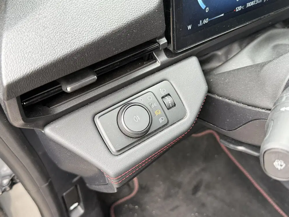 Ford Puma 1.0 EcoBoost Hybrid ST-Line X 360 camera-a uit 2025, foto 18