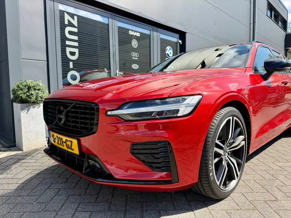 Volvo V60 2.0 T8 Recharge AWD R-Design uit 2021, foto 7