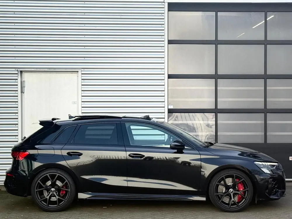 Audi RS3 2.5 TFSI quattro 400PK uit 2022, foto 11