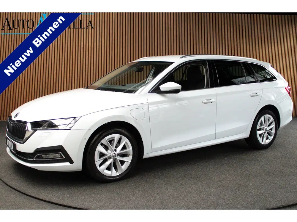 Skoda Octavia 1.4 TSI iV PHEV HUD Leder Memory Camera uit 2022
