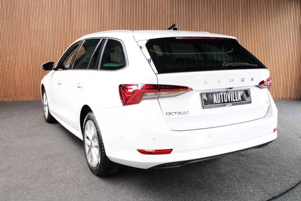 Skoda Octavia 1.4 TSI iV PHEV HUD Leder Memory Camera uit 2022, foto 3