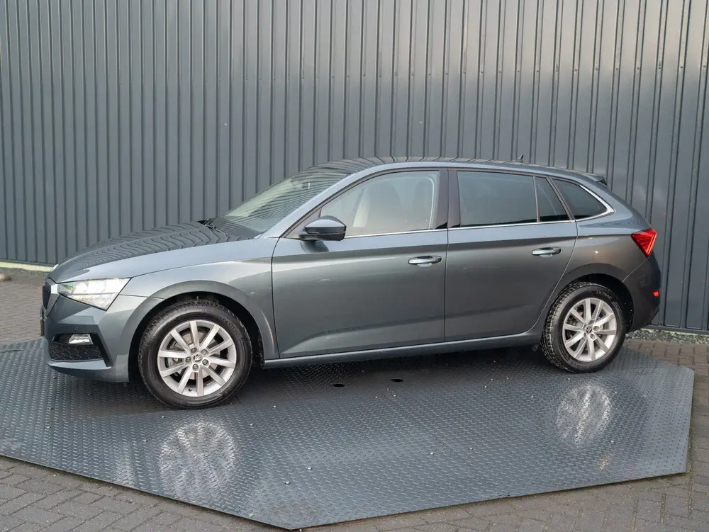 Skoda Scala 1.0 TSI Style uit 2019, foto 2