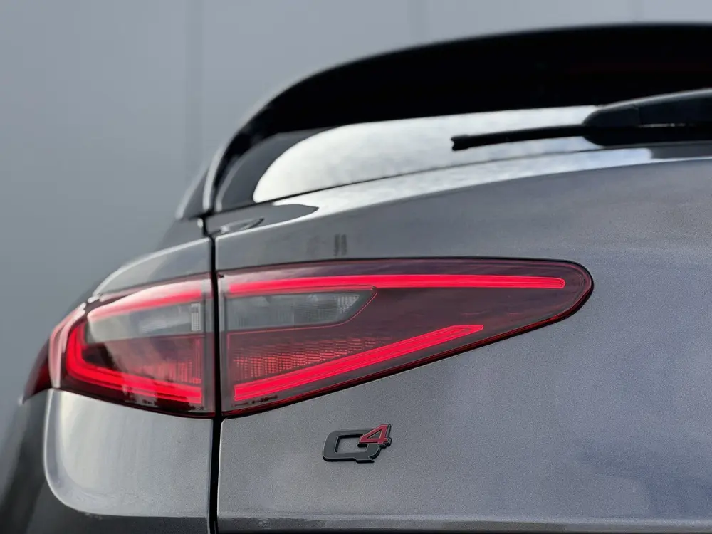 Alfa Romeo Stelvio 2.0 T AWD B-Tech | Panorama | Veloce Seat uit 2019, foto 16