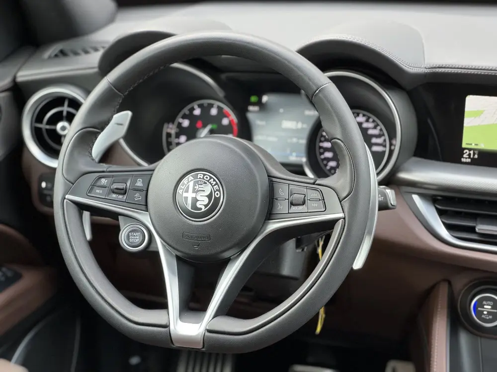Alfa Romeo Stelvio 2.0 T AWD B-Tech | Panorama | Veloce Seat uit 2019, foto 20