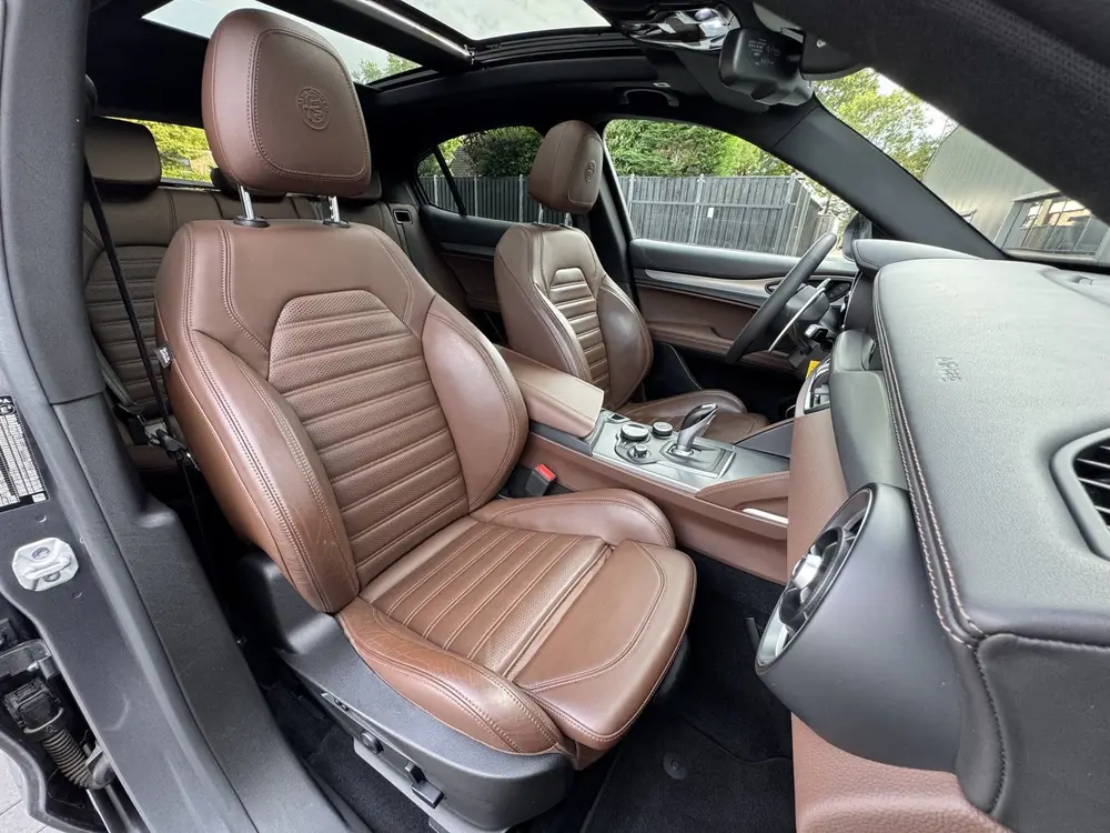 Alfa Romeo Stelvio 2.0 T AWD B-Tech | Panorama | Veloce Seat uit 2019, foto 7