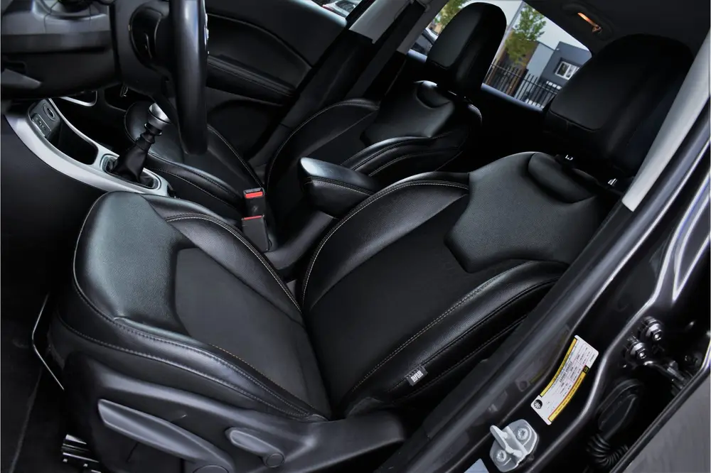 Jeep Compass 1.4 141pk MultiAir Longitude OrgNL Carplay/Came uit 2019, foto 2