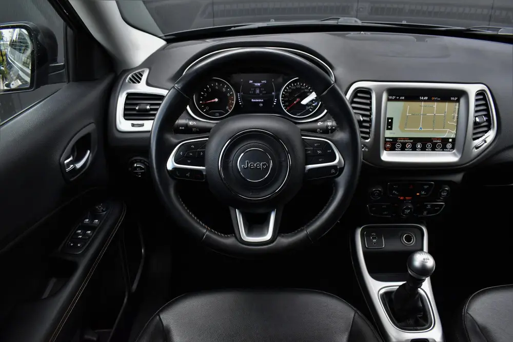 Jeep Compass 1.4 141pk MultiAir Longitude OrgNL Carplay/Came uit 2019, foto 3