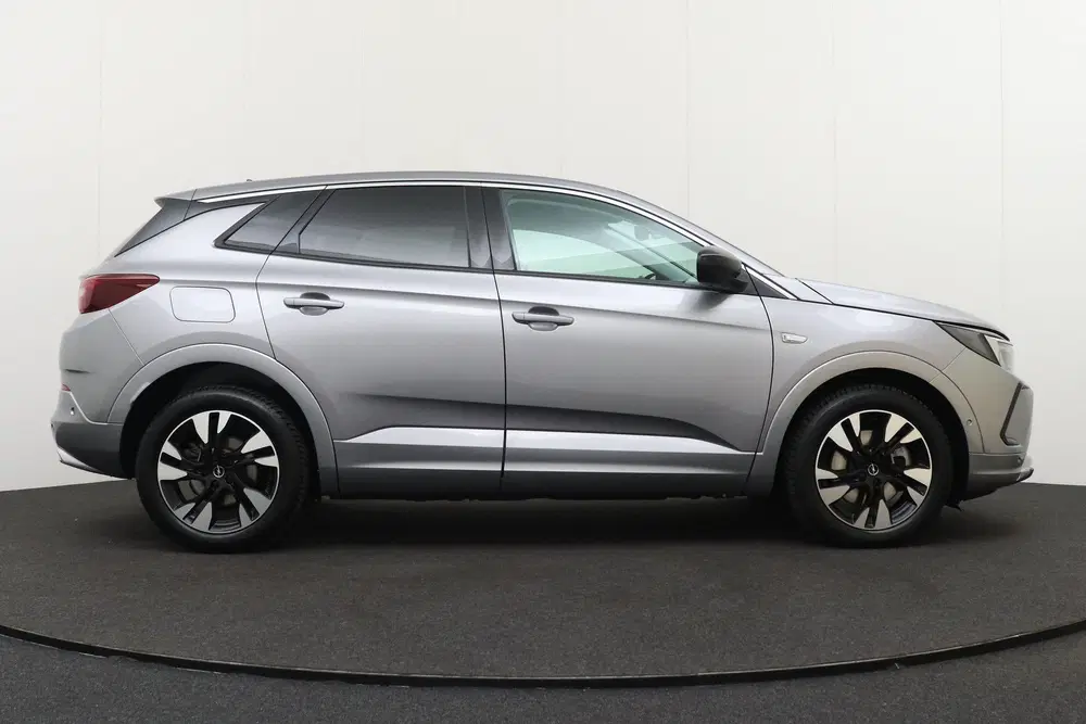 Opel Grandland 1.6T 225 PK Aut. PHEV Business+ H-Leder Sp uit 2023, foto 6