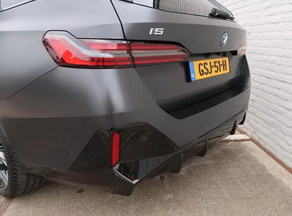 BMW i5 M60 601pk xDrive Automaat I Individual uit 2024, foto 10