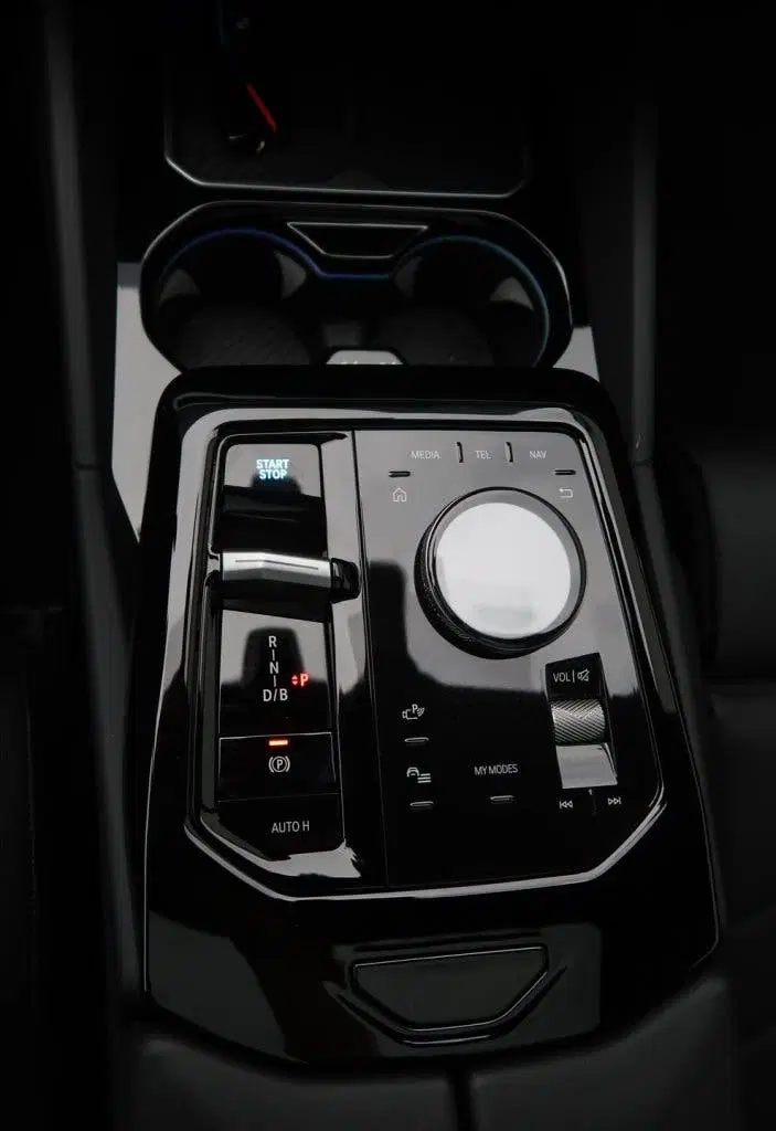 BMW i5 M60 601pk xDrive Automaat I Individual uit 2024, foto 18