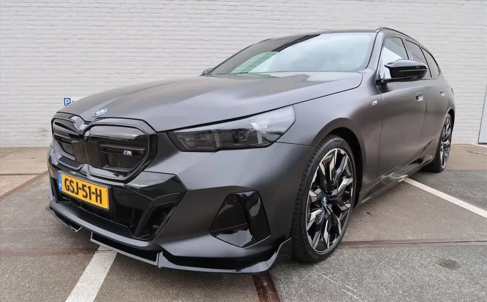 BMW i5 M60 601pk xDrive Automaat I Individual uit 2024, foto 4