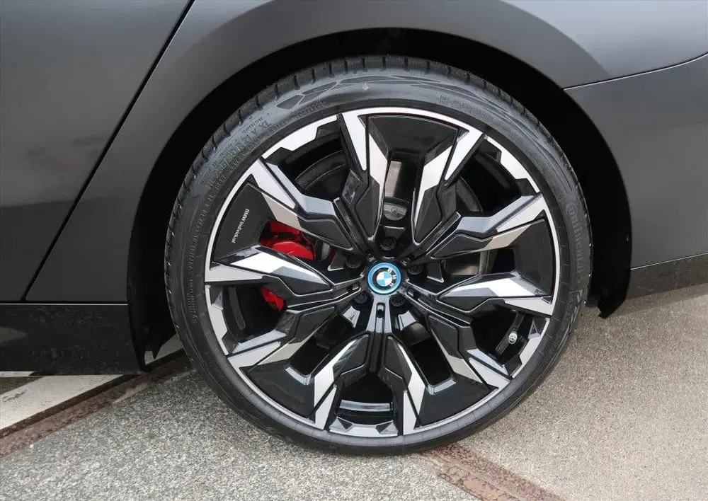 BMW i5 M60 601pk xDrive Automaat I Individual uit 2024, foto 8