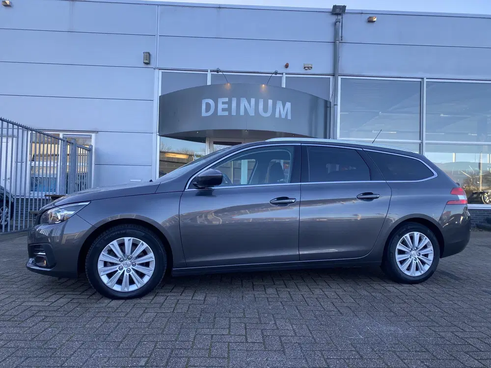 Peugeot 308 1.2 Turbo 130 PK Blue Lease Allure Navigat uit 2021, foto 3