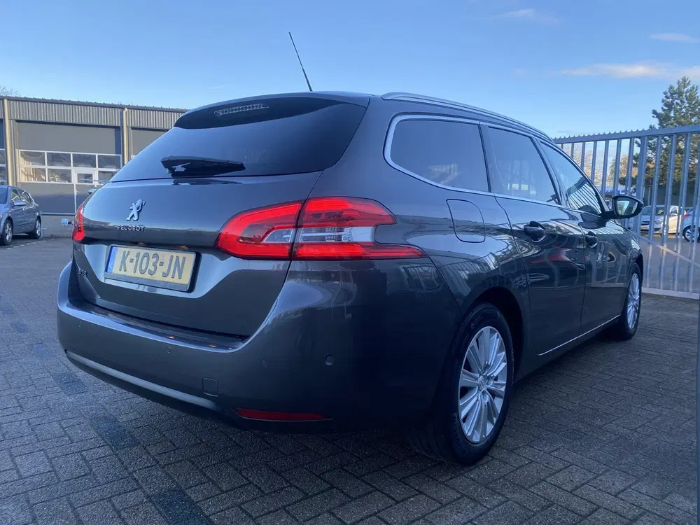 Peugeot 308 1.2 Turbo 130 PK Blue Lease Allure Navigat uit 2021, foto 9