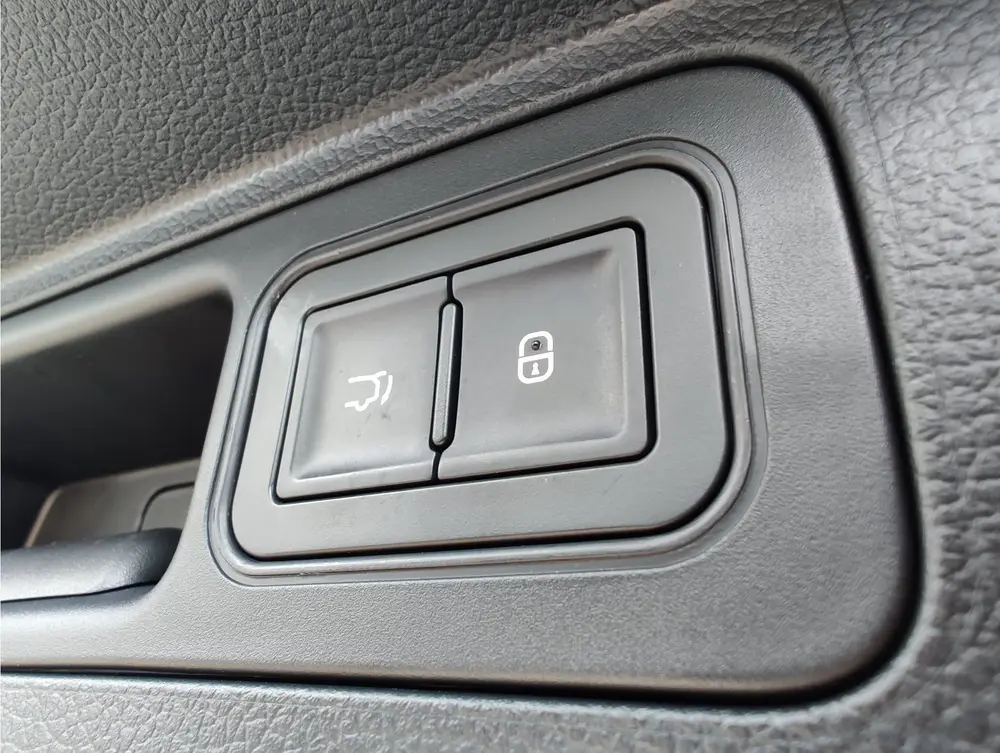 BYD Seal U 1.5 T DM-i AWD DESIGN Sunroof uit 2025, foto 12