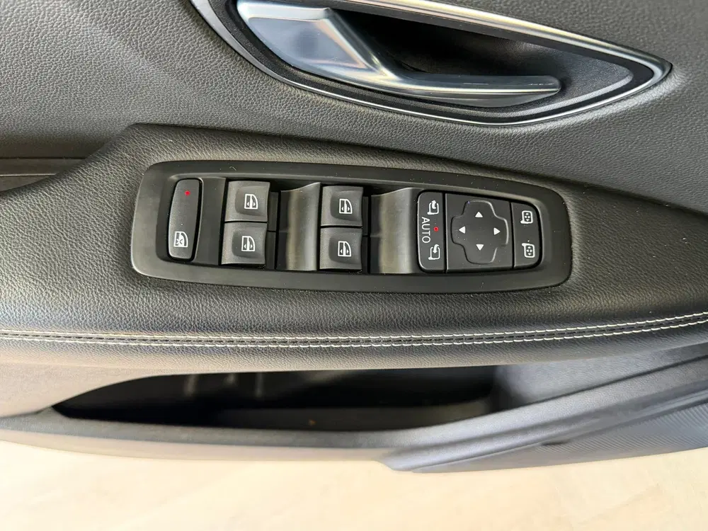 Renault Scenic 1.3 TCe Intens LPG AUT. BLACK EDITION TREK uit 2021, foto 17