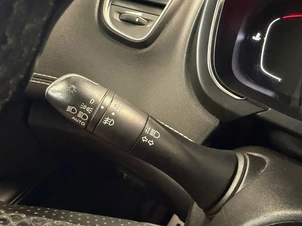 Renault Scenic 1.3 TCe Intens LPG AUT. BLACK EDITION TREK uit 2021, foto 19