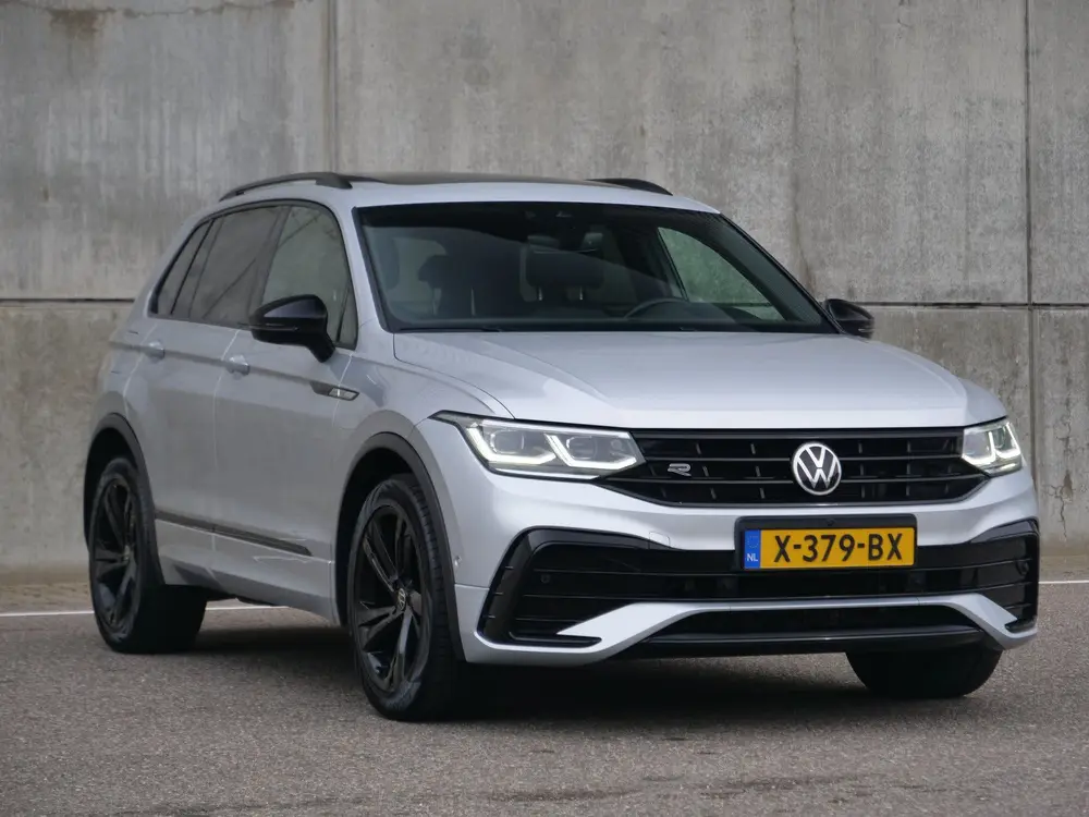 Volkswagen Tiguan 1.5 TSI R-Line | panorama | head-up | Trek uit 2021, foto 12