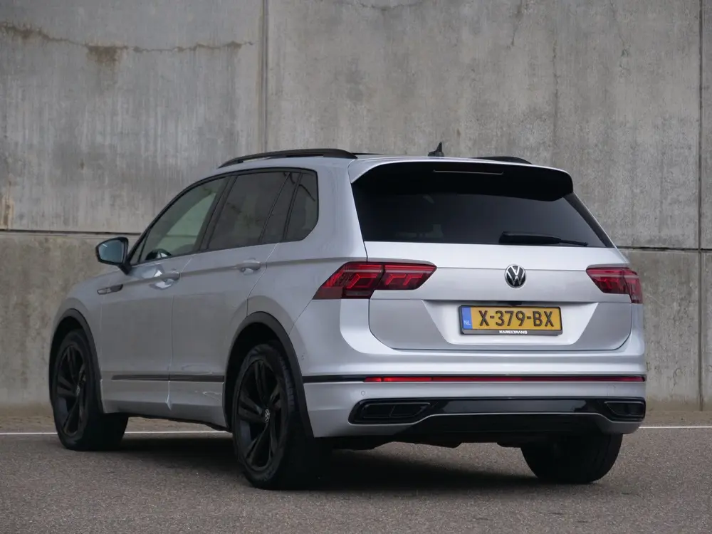 Volkswagen Tiguan 1.5 TSI R-Line | panorama | head-up | Trek uit 2021, foto 13