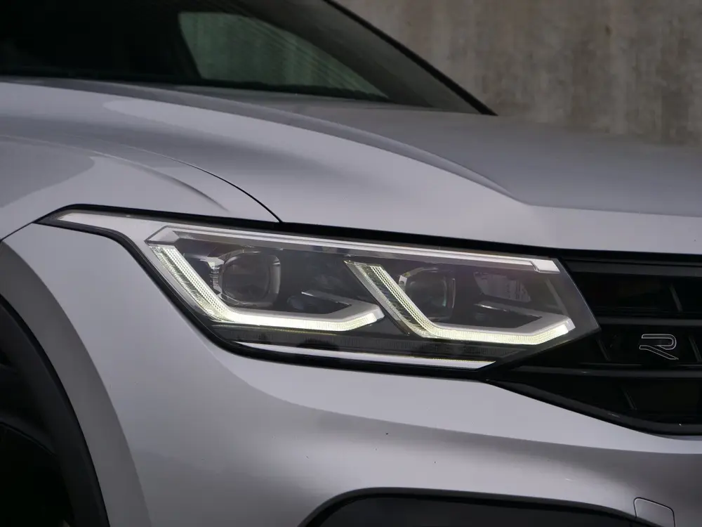 Volkswagen Tiguan 1.5 TSI R-Line | panorama | head-up | Trek uit 2021, foto 20