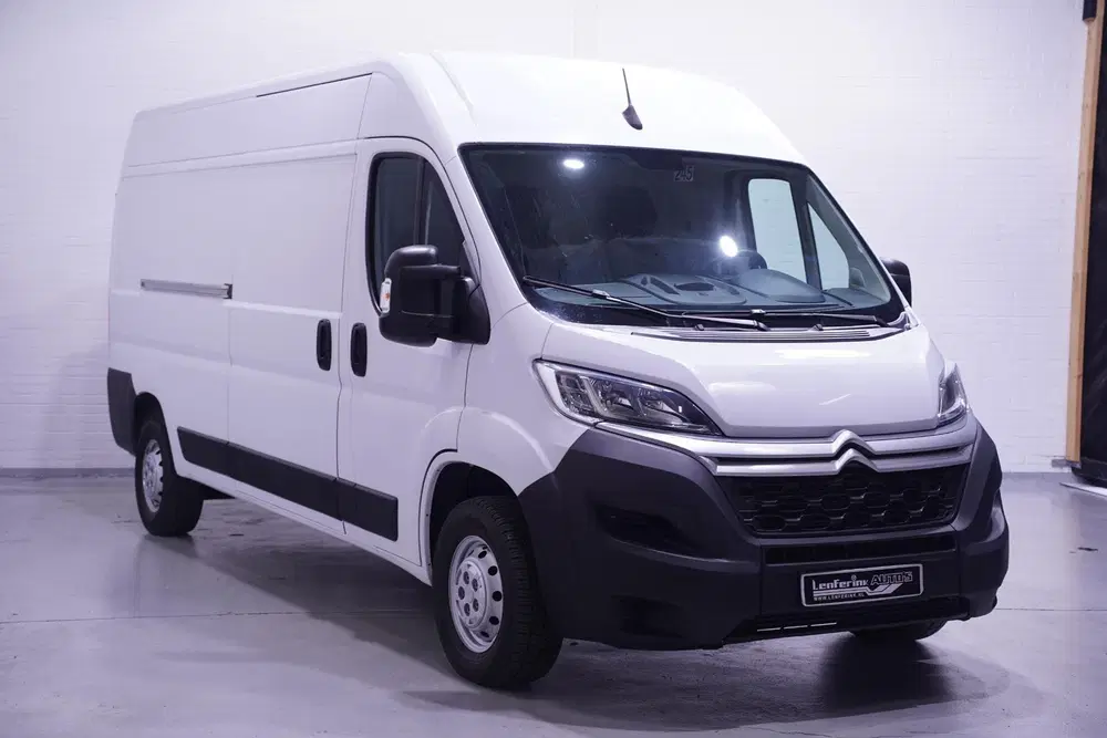Citroën Jumper Citroen Jumper 2.2 HDI 140 pk L3H2 Navi uit 2021, foto 2